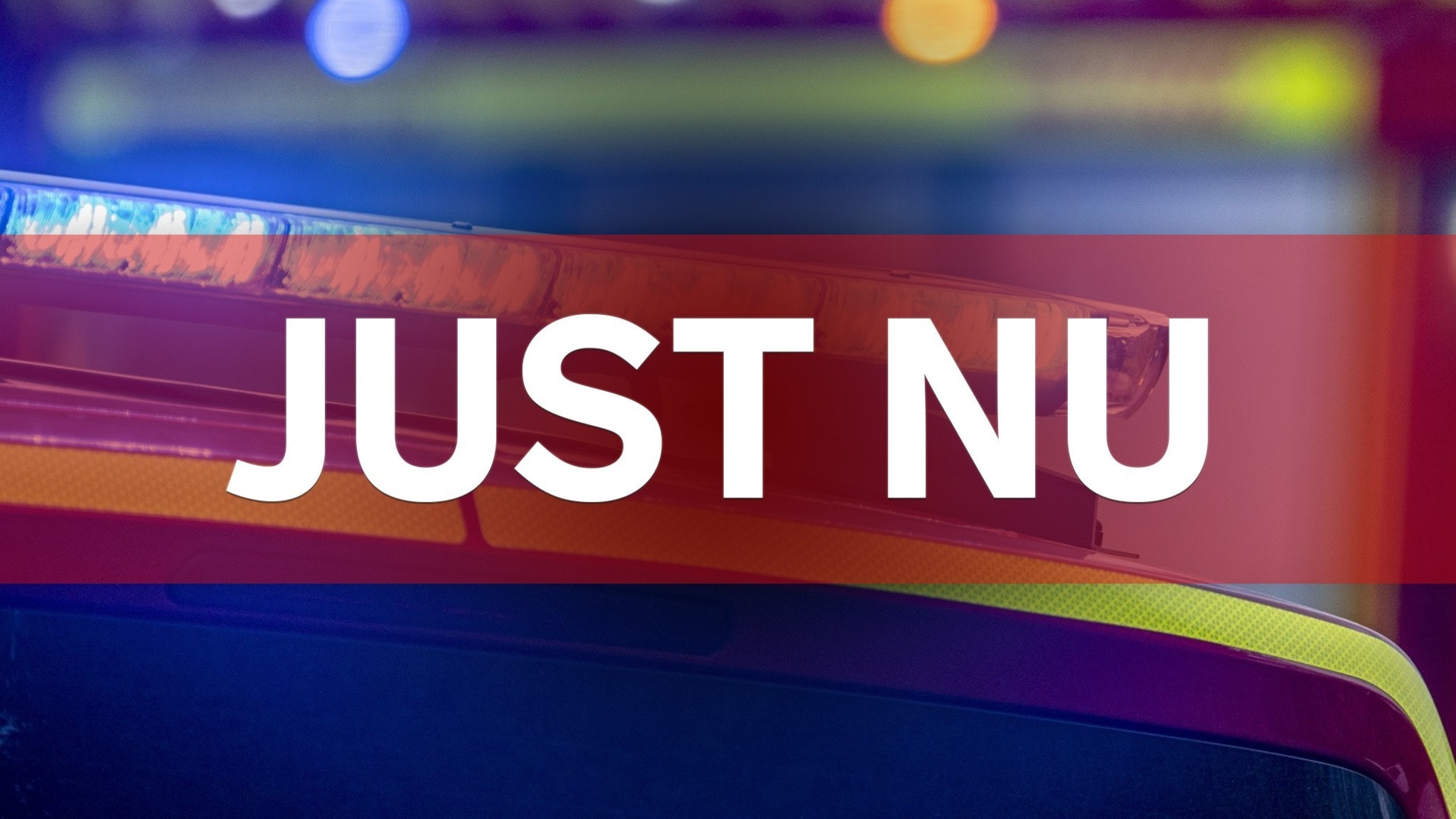 Just nu: Bil har kört in i uteservering – två personer till sjukhus