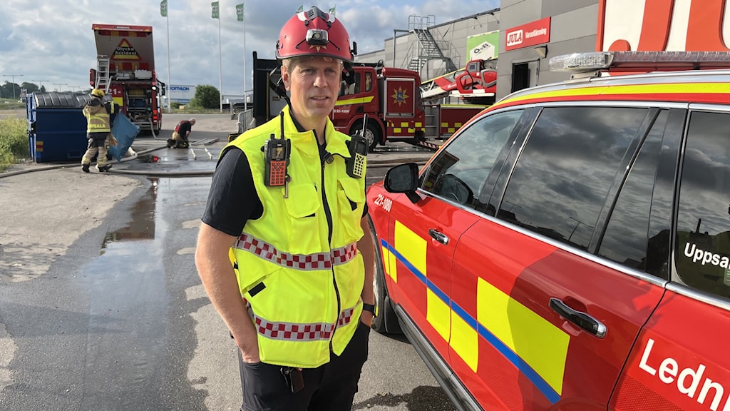 r-ddningstj-nsten-taket-kan-rasa-in-p-jula-butiken-p4-uppland