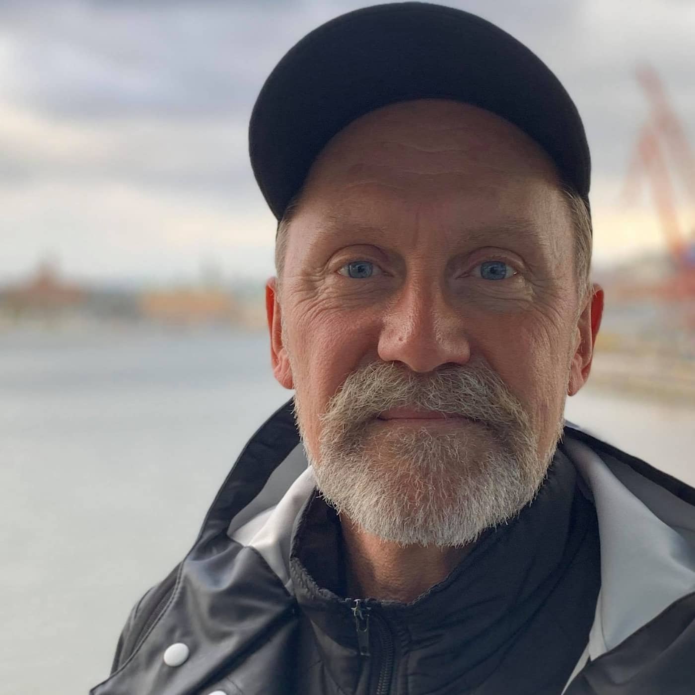 Claes Nyström - Vänner är vi