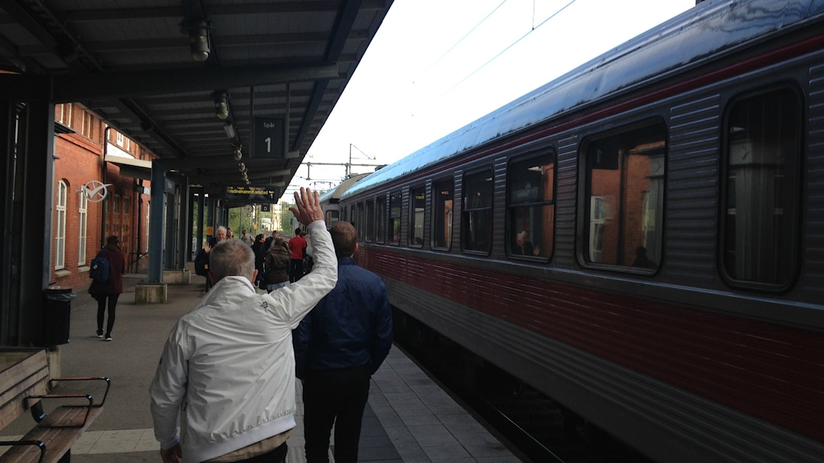 Tåg Mellan Trollhättan Och Göteborg