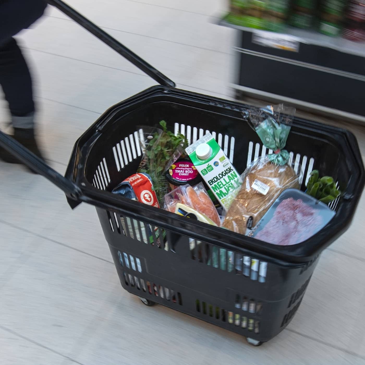 Ekonomiekot Extra Tisdag: Högsta inflationstakten i Sverige på 31 år efter främst stigande livsmedelspriser. episode artwork
