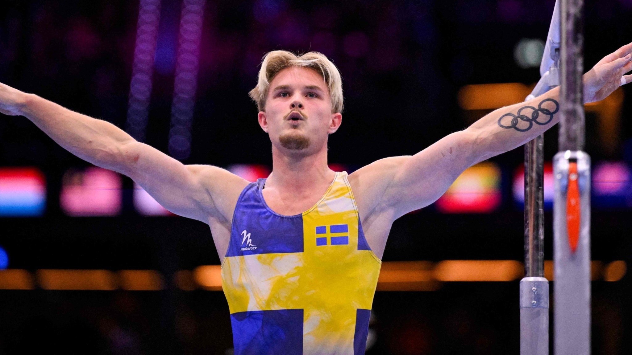 David Rumbutis places seventh in world championship parallel bars final