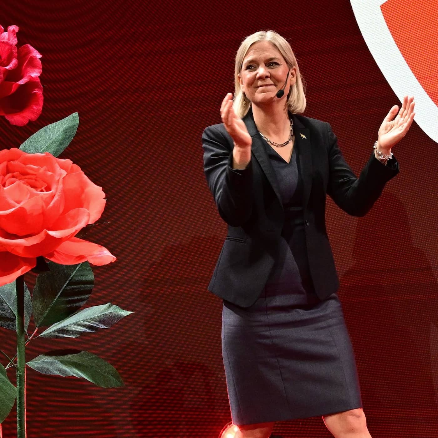 Swedish election result still too close to call, neither side concedes defeat, local election results Episode cover