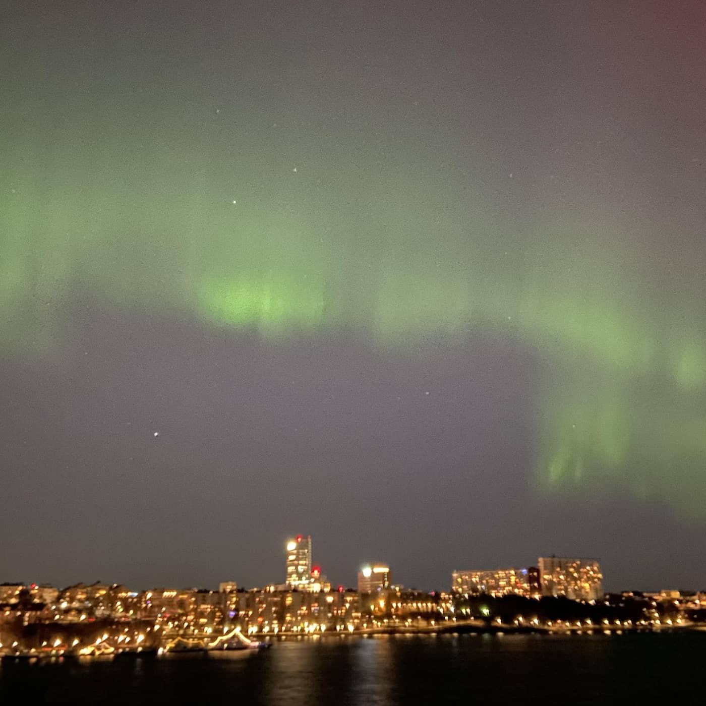 Record high Covid infection rate, pause in PCR lab testing, Northern Lights pictures request