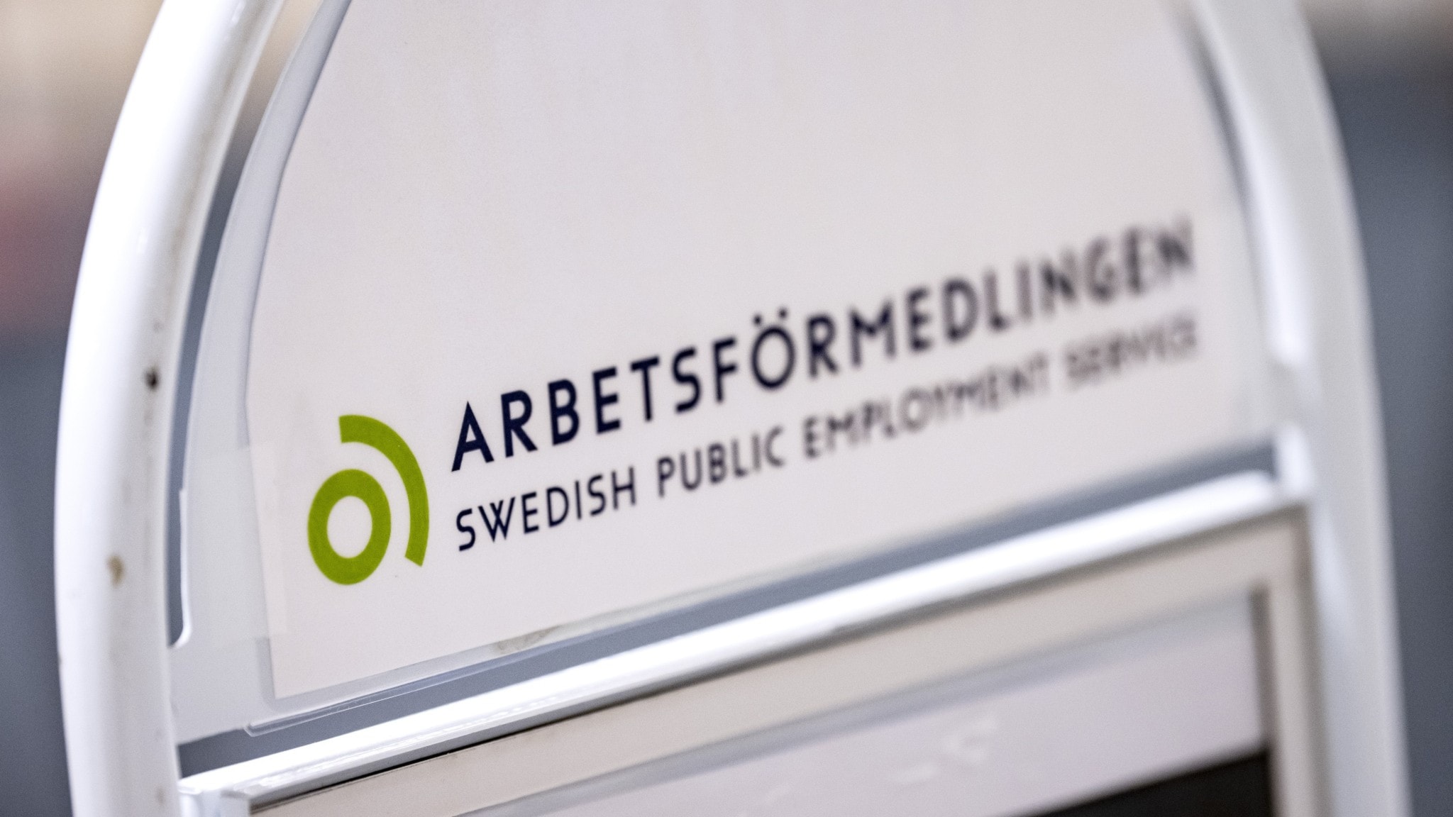 "Still a big demand for labor" says labor market analyst - Radio Sweden - Vimarsana News