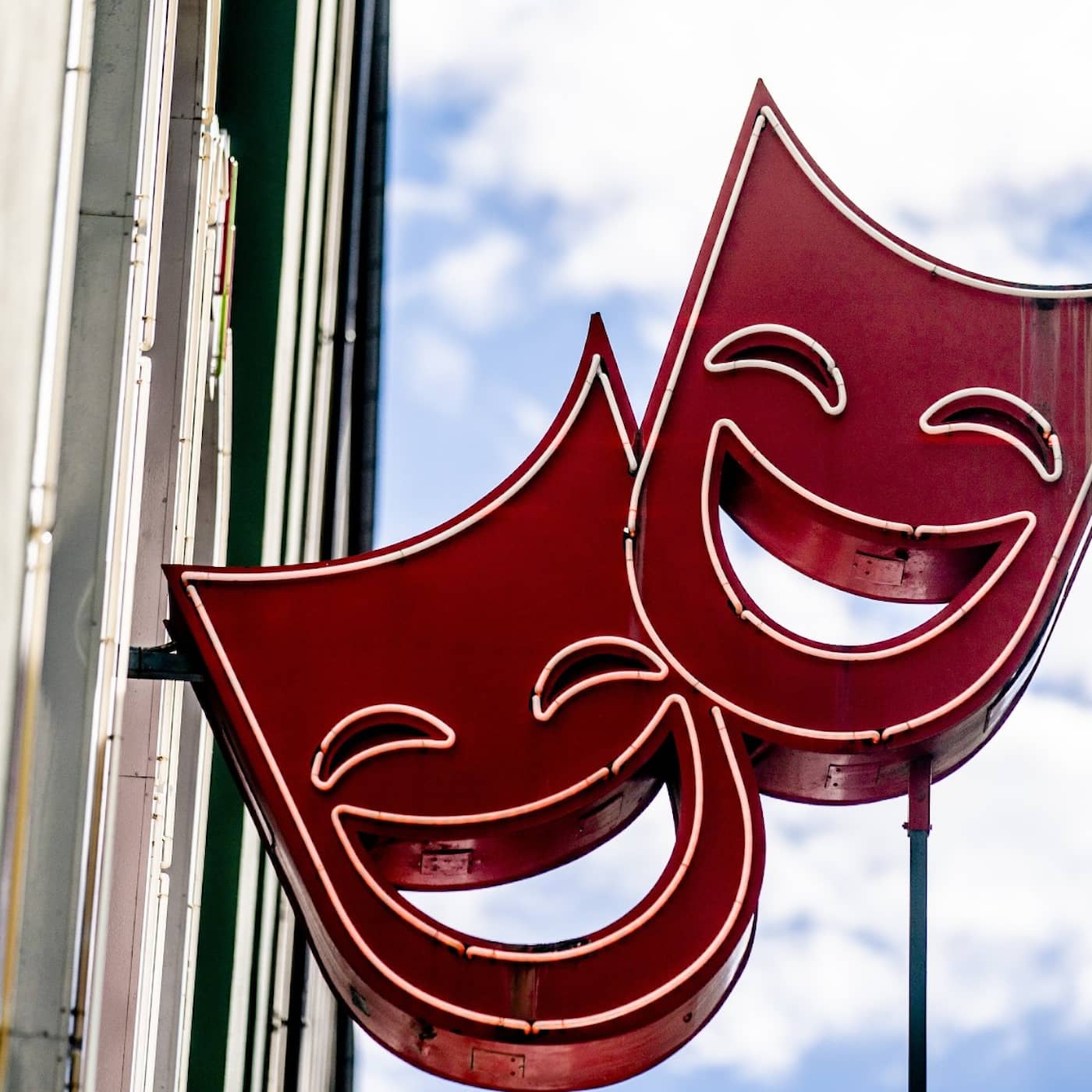 Radio Sweden Weekly: The Arts struggle to cope with covid restrictions.
