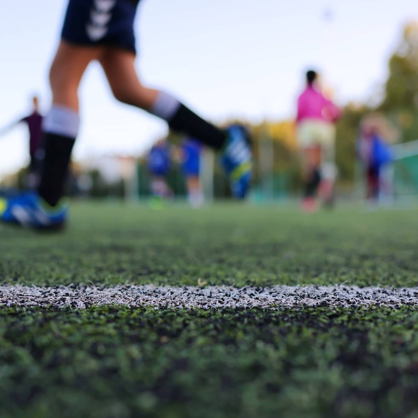 Kids' sports to resume matches, Left party budget proposal, long-term unemployment to rise, Löfven's first vaccine shot