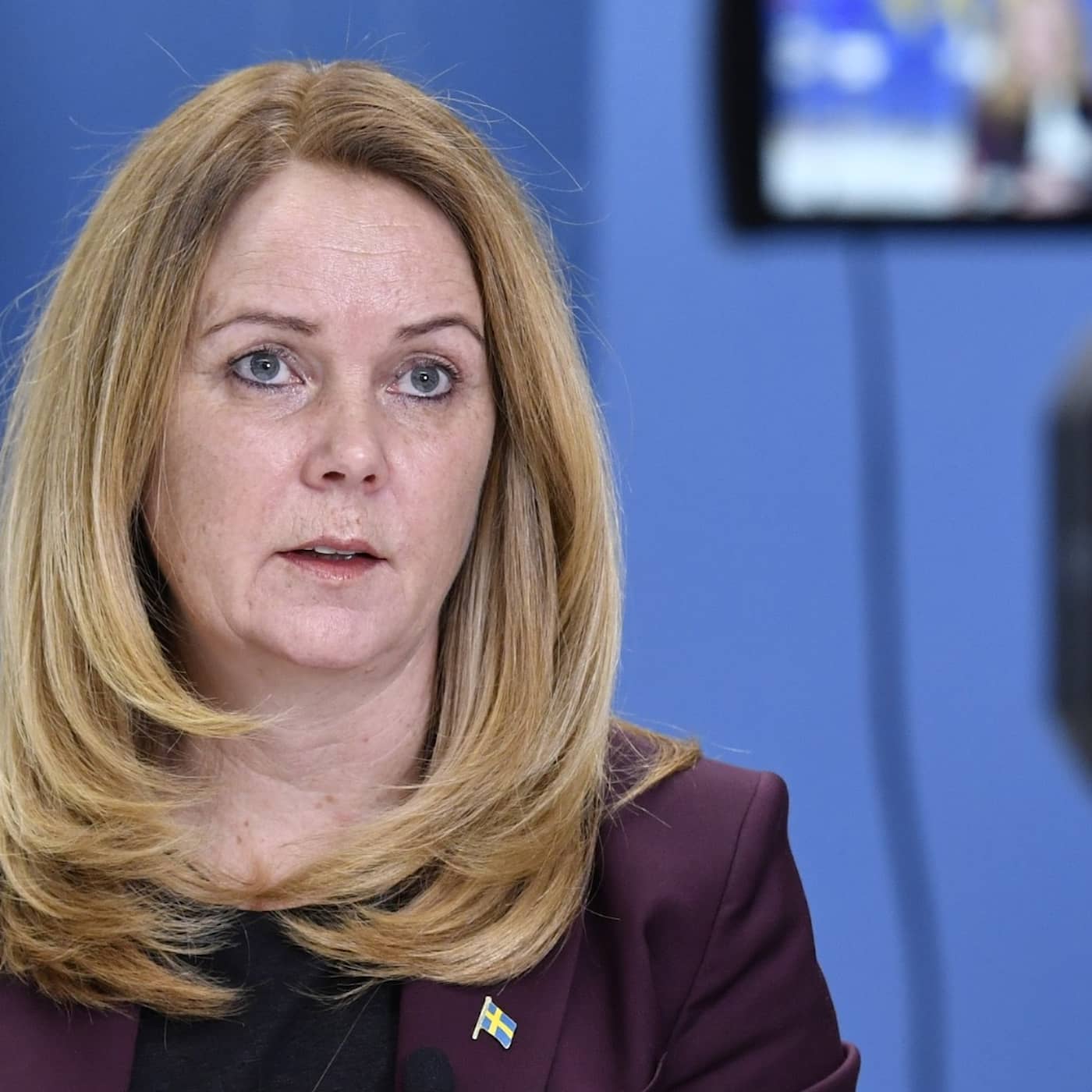 Sweden loses to Ukraine, rural minister of public affairs leaves, Swedish Radio controversy