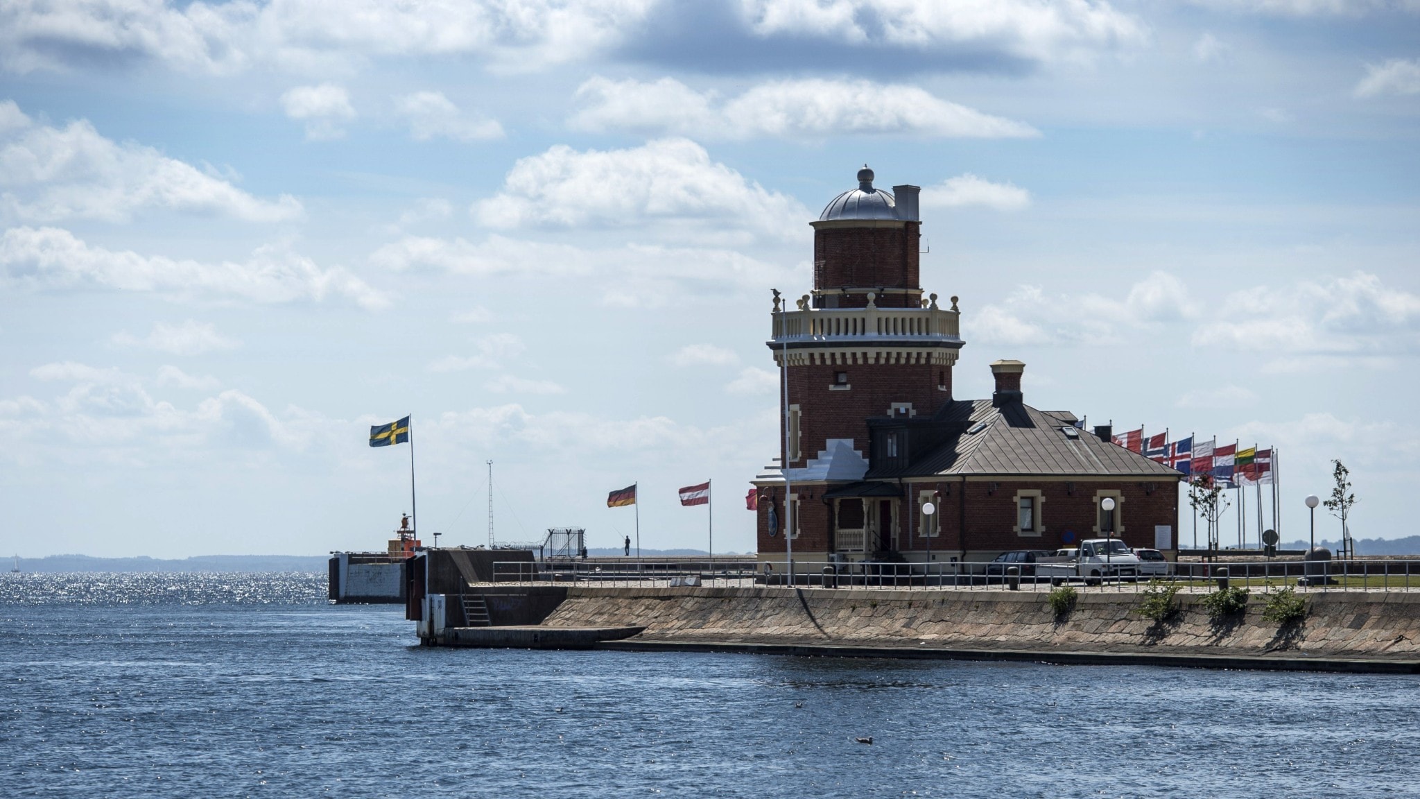 New route to Sweden for giant shipments of cocaine - Radio Sweden - Vimarsana News