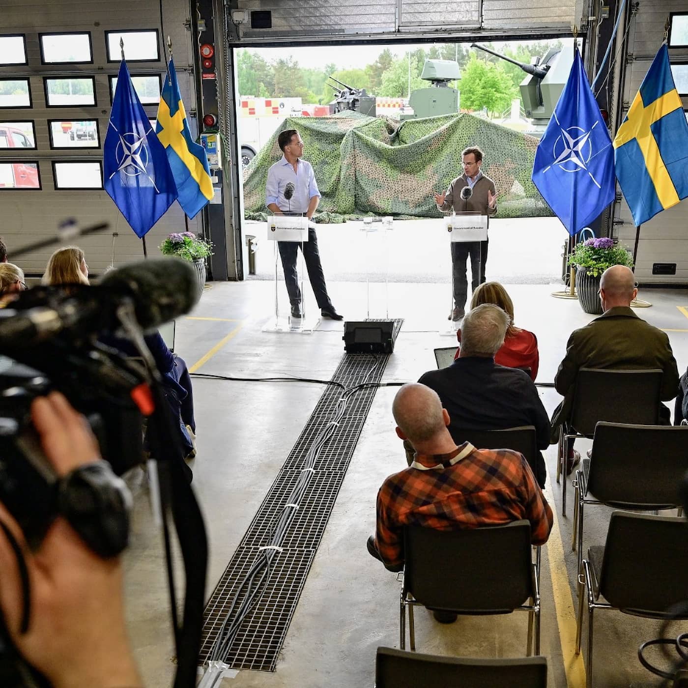 Sweden praised at Nato meeting, disinformation warning, STI trend bucked, big reward for silver discovery