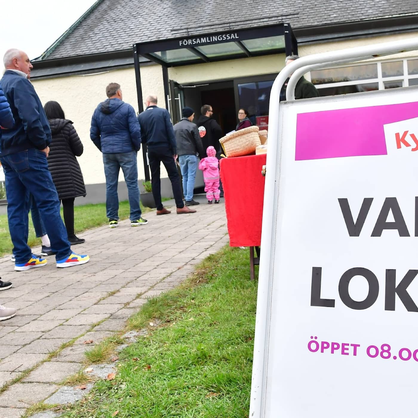 Draft budget unveiled, Swedish-Israeli relations thaw, church election results, post-Covid clinic opens