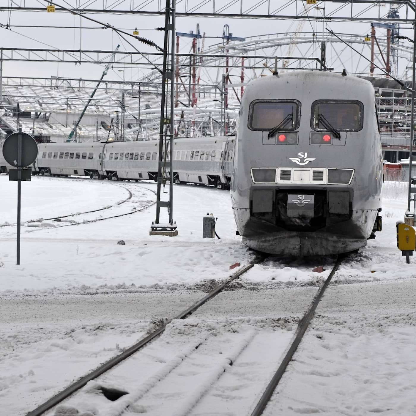 Pandemic restrictions lifted, EU Commission sues Sweden over firearms directive, train service disrupted, Olympic freestyle skiing bronze