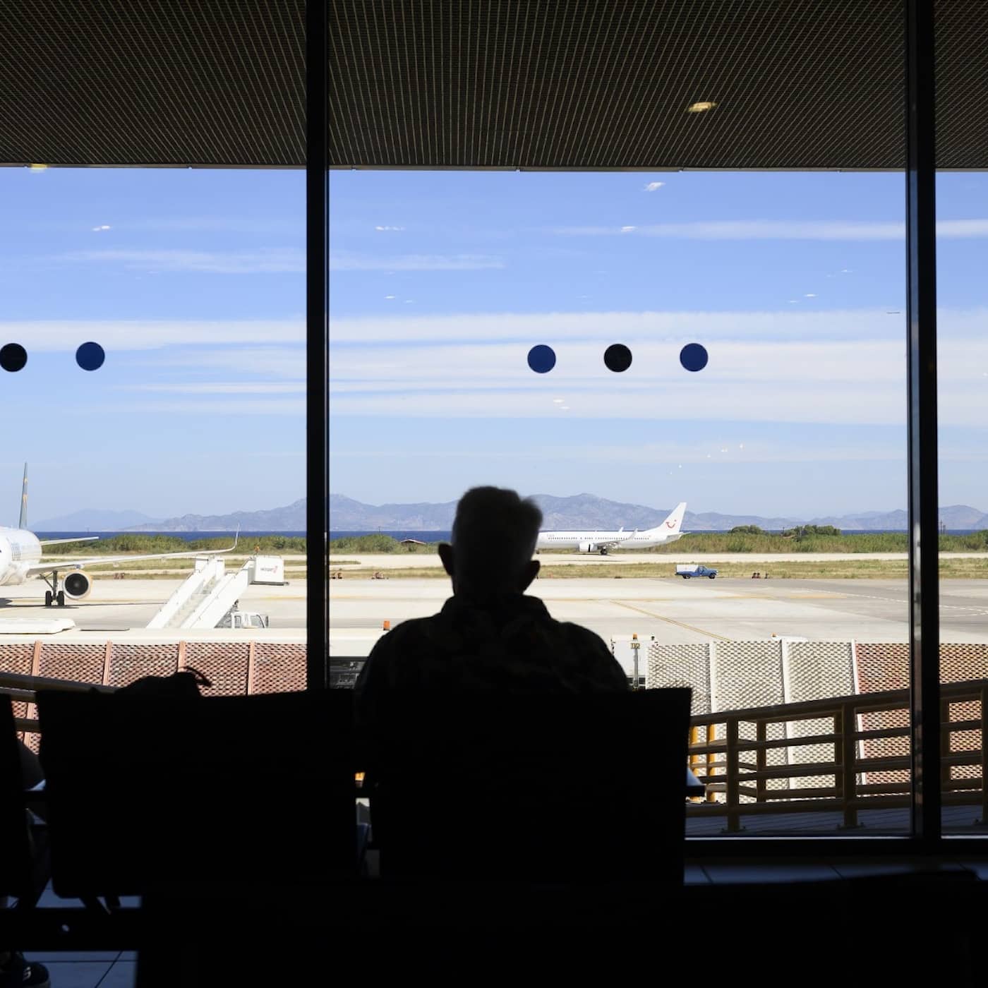 Travel advice lifted, Norway opens border, Nordic defence cooperation, wolf attacks