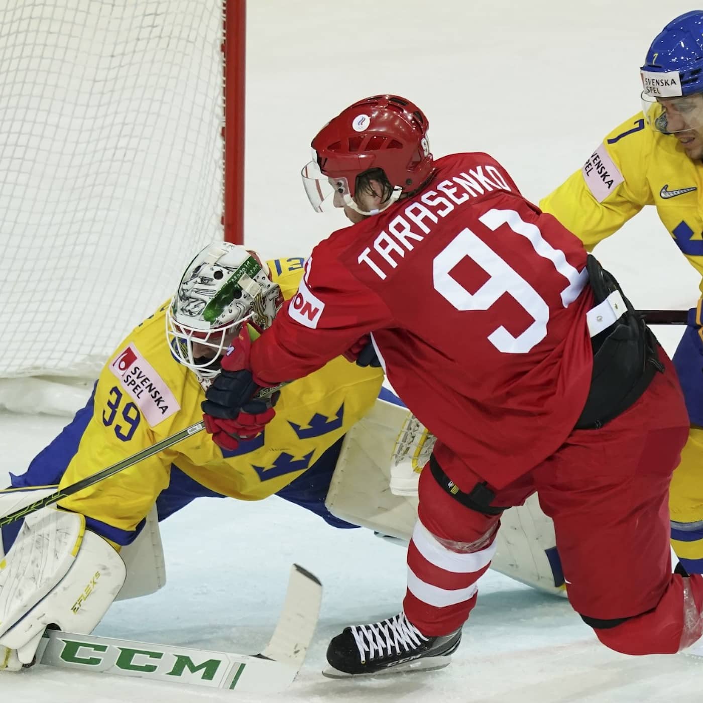 Covid-19 measures eased, antisemitic attitudes fall, hockey loss