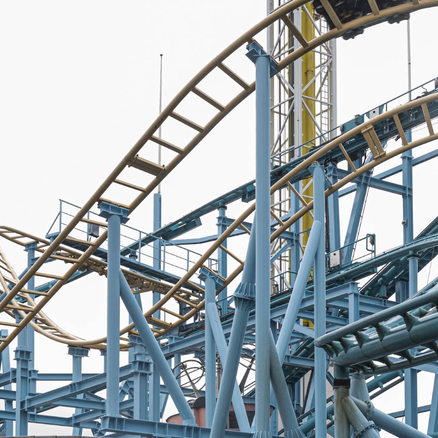 Radio Sweden Weekly: How Gröna Lund is recovering, Covid update and students forced to leave Gotland