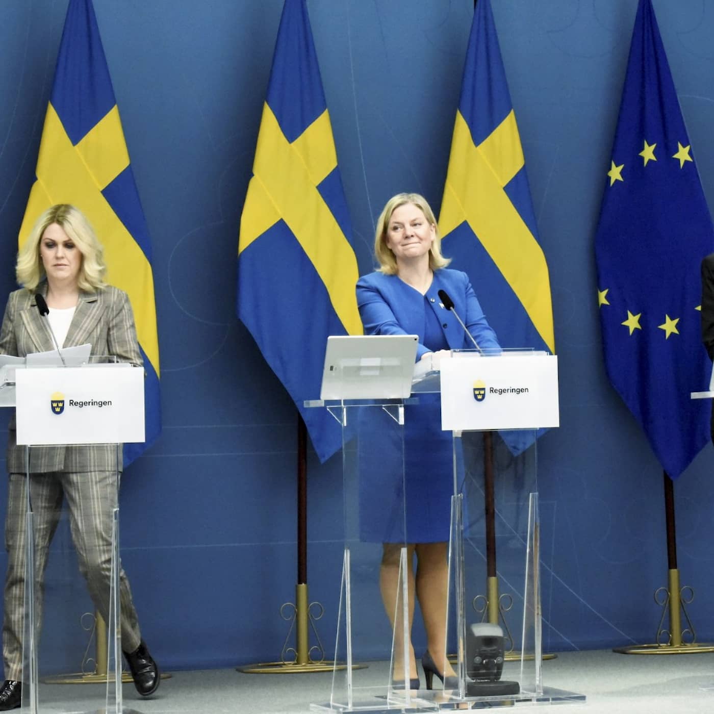 Government to remove pandemic restrictions, police report filed over wrecking flower habitat, Swedish Olympic flag bearers