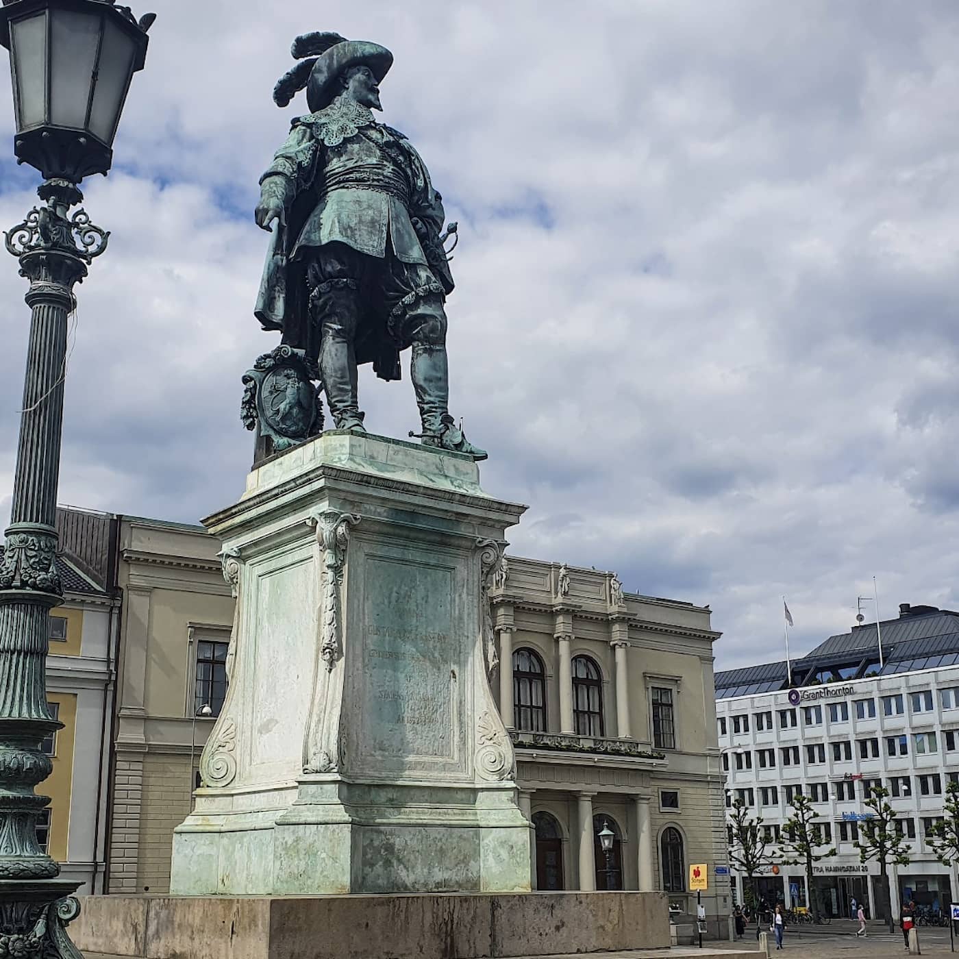Rent reform conflict, Stockholm water update, Gothenburg jubilee