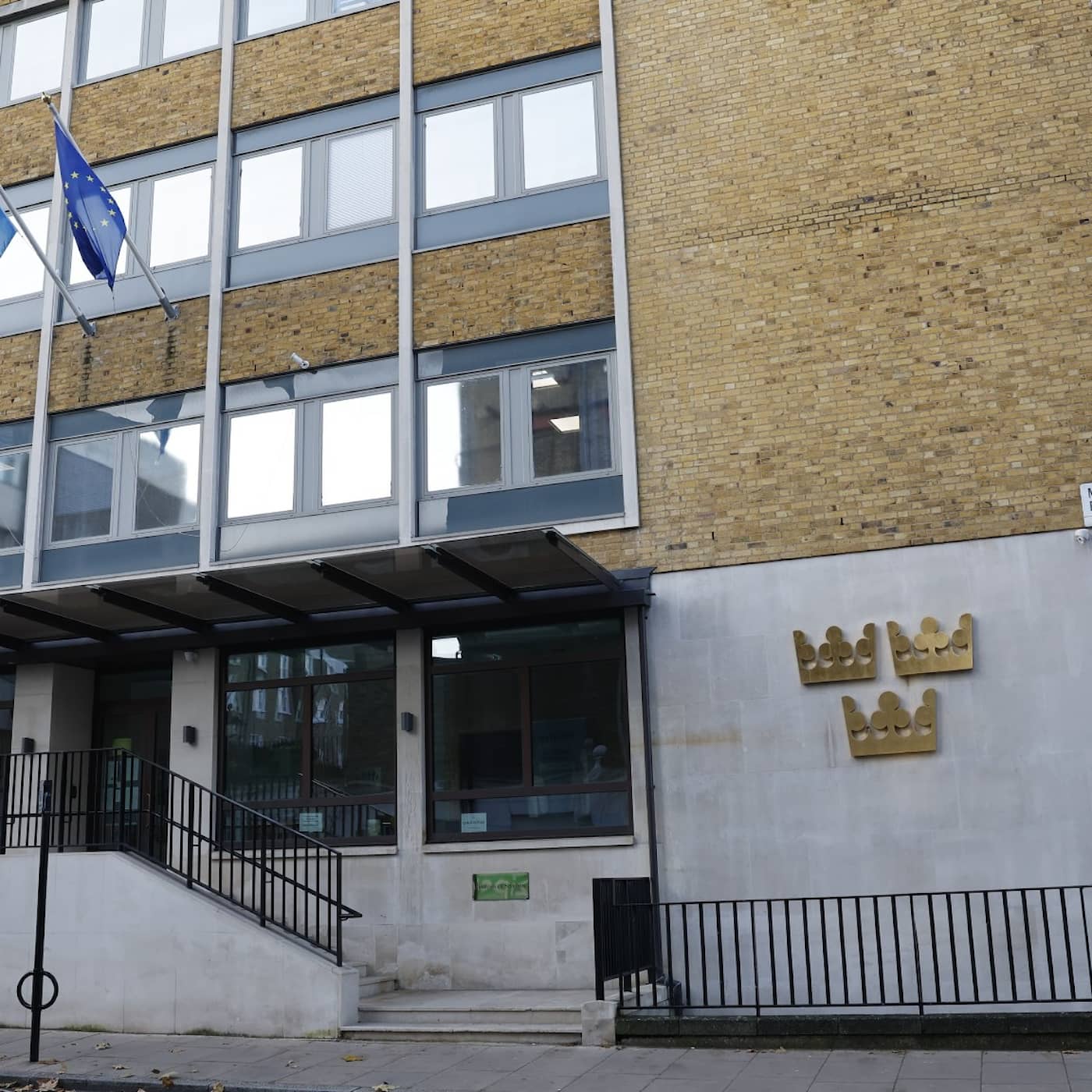 More election fraud claims, overseas voters up, Norrköping shooting, Stockholm metro expansion delayed episode artwork