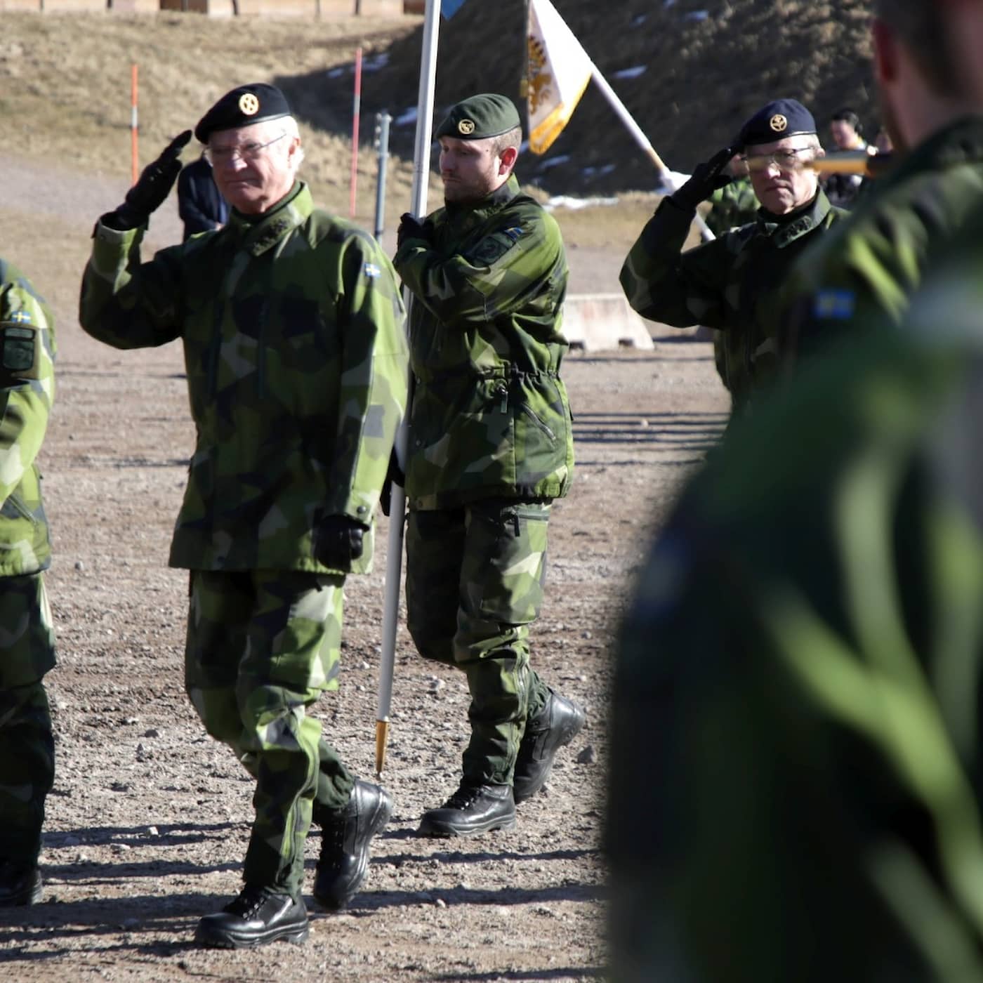 Swedish weapons reach Ukraine, travel warning for Russia, King condemns invasion, first Swedish gold in Paralympics
