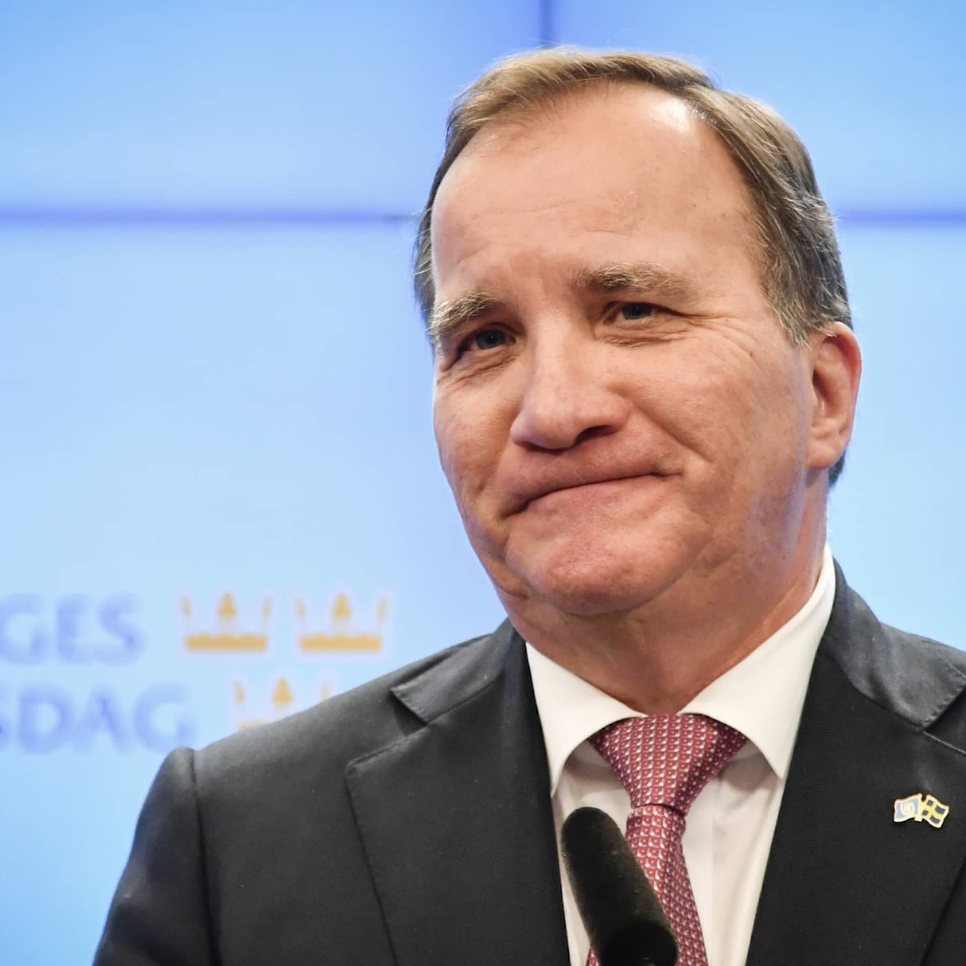 Löfven resigns as PM, Centre Party accepts Andersson, Swede arrested in Poland, third covid dose brought forward