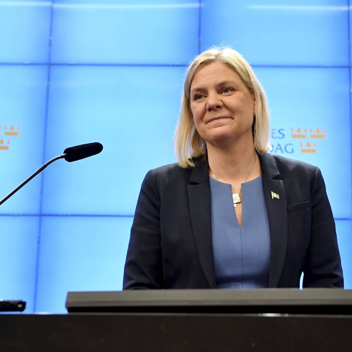 Andersson first female PM, Greens leave government, opposition budget approved, Covid boosters coming for adults