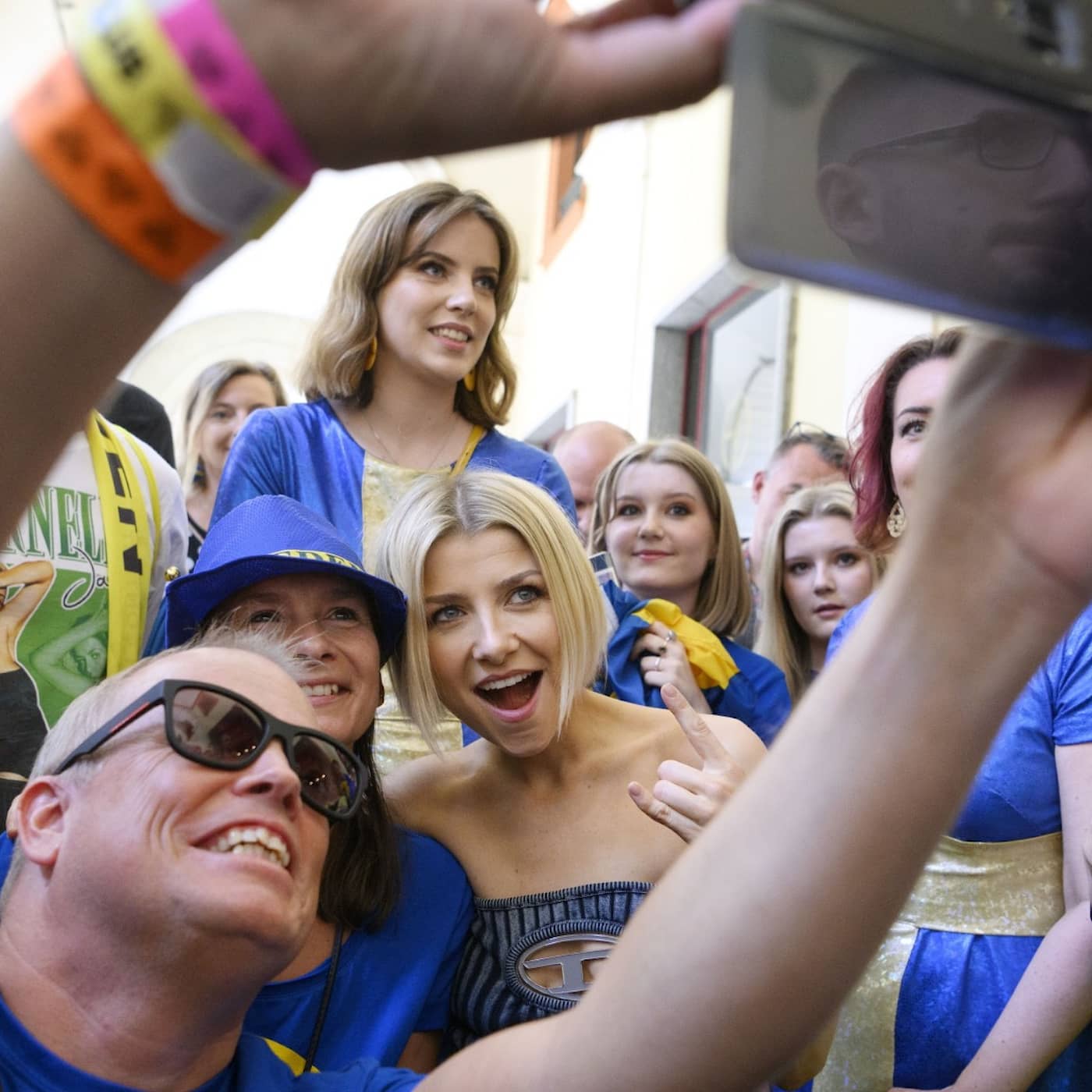 Swedish eyes on Finland's NATO overtures, Paludan burns Quran on west coast, Cornelia Jakobs in Eurovision