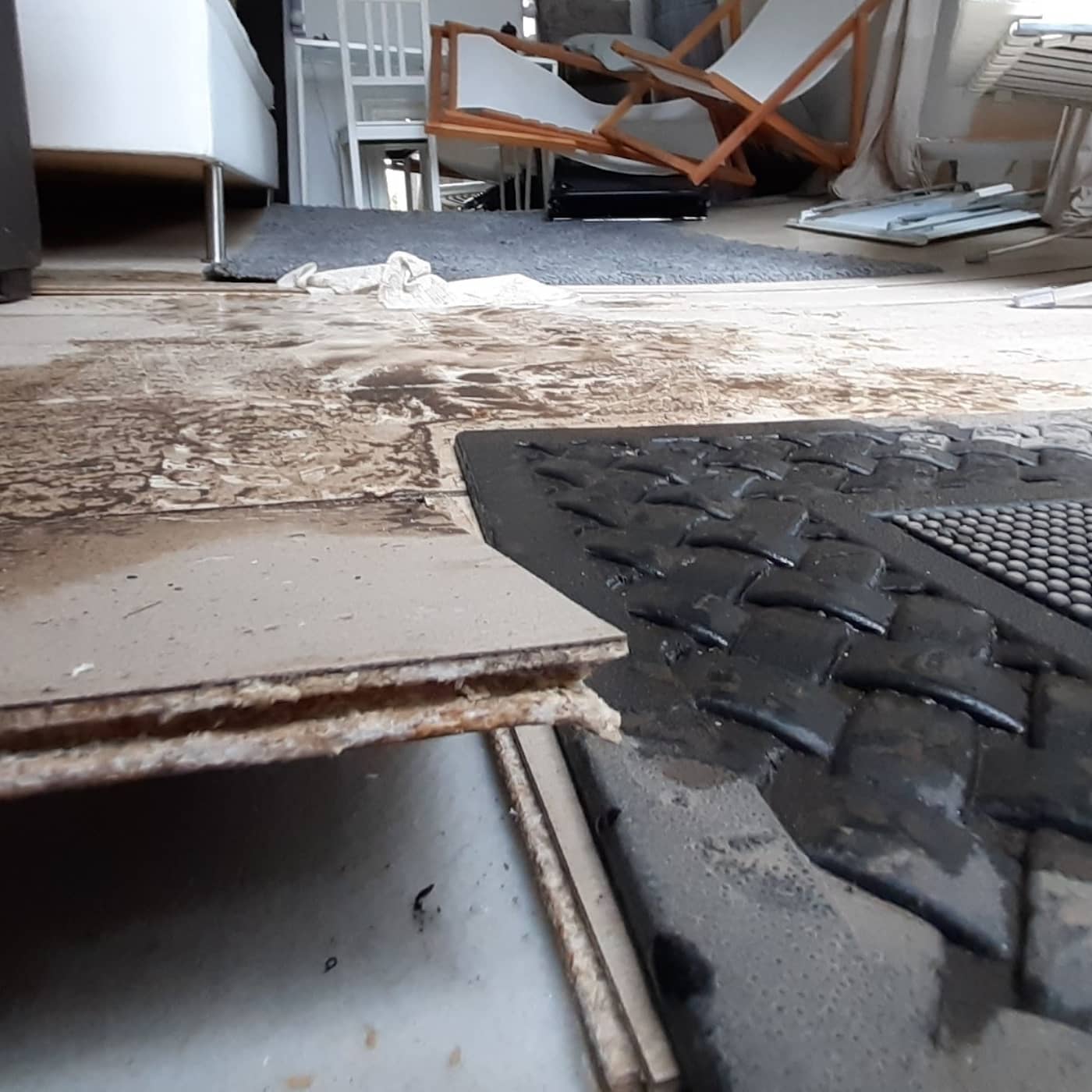 Tusentals hårt drabbade av skyfallen som väntas bli allt vanligare. Vad täcker försäkringen?
