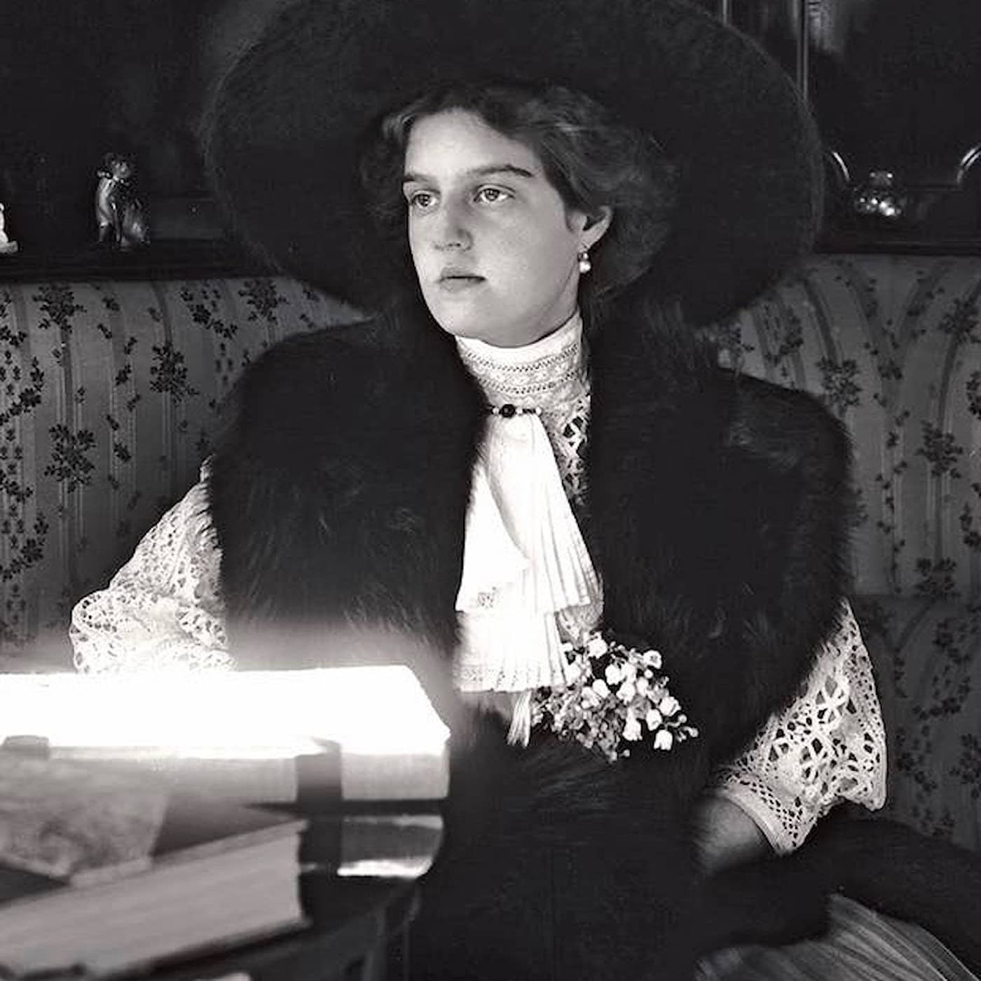 Maria Pavlovna – den svenska prinsessan som broderade Chanels klänningar episode artwork