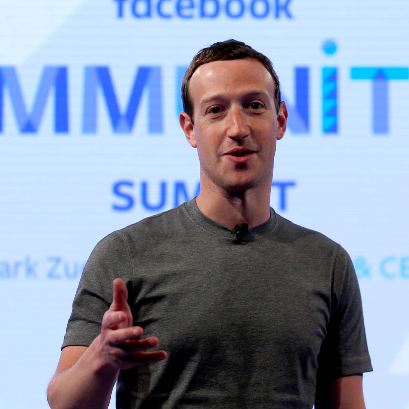 Kritik mot Dagens Nyheters senaste IT-granskning, Facebook pressas öppna upp om annonser och twittrande journalister utmanar nyhetslogik episode artwork