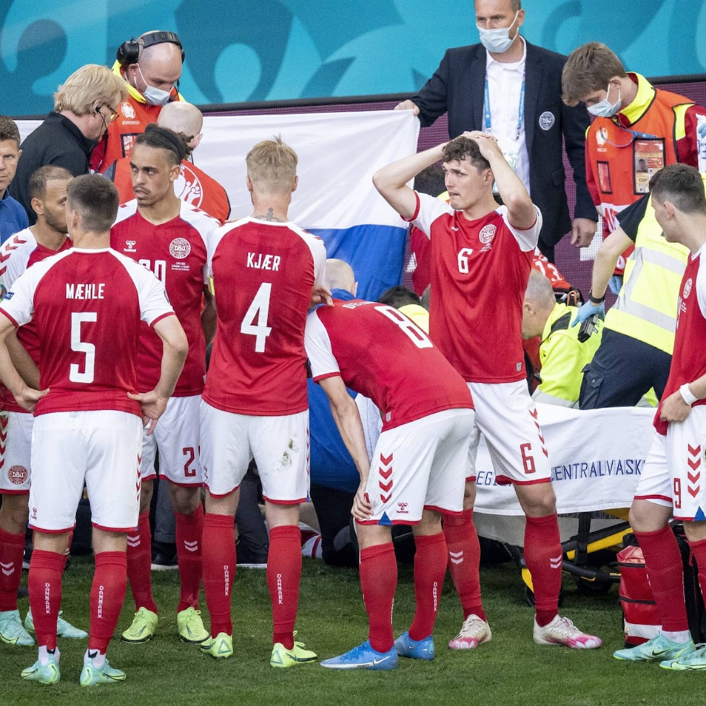 TV4 bröt fotbollsdrama för matmys, grekiska bokstäver ska avstigmatisera coronarapportering och exklusiv intervju med nyhetsroboten Mats episode artwork