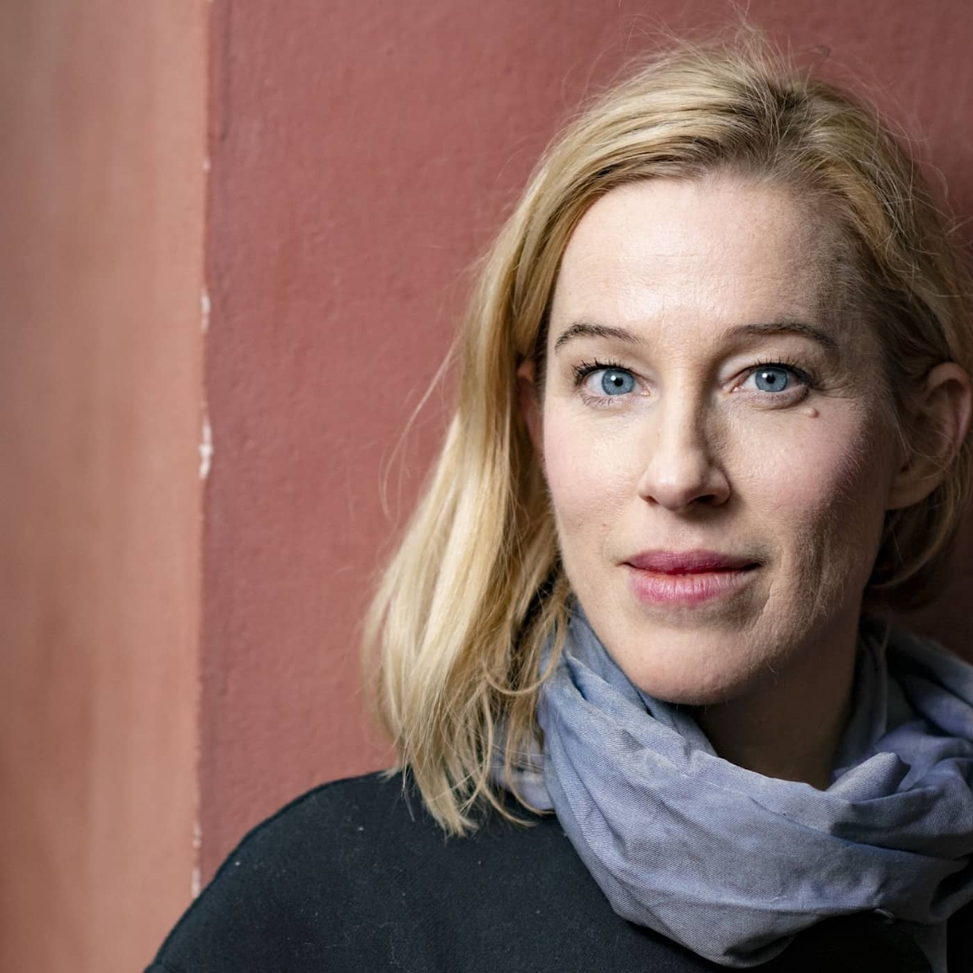 SvD skakas av mångårige fotografens död, unik inblick i Nyheter Idags ekonomi, utredning sågar UG:s program om apatiska barn  episode artwork