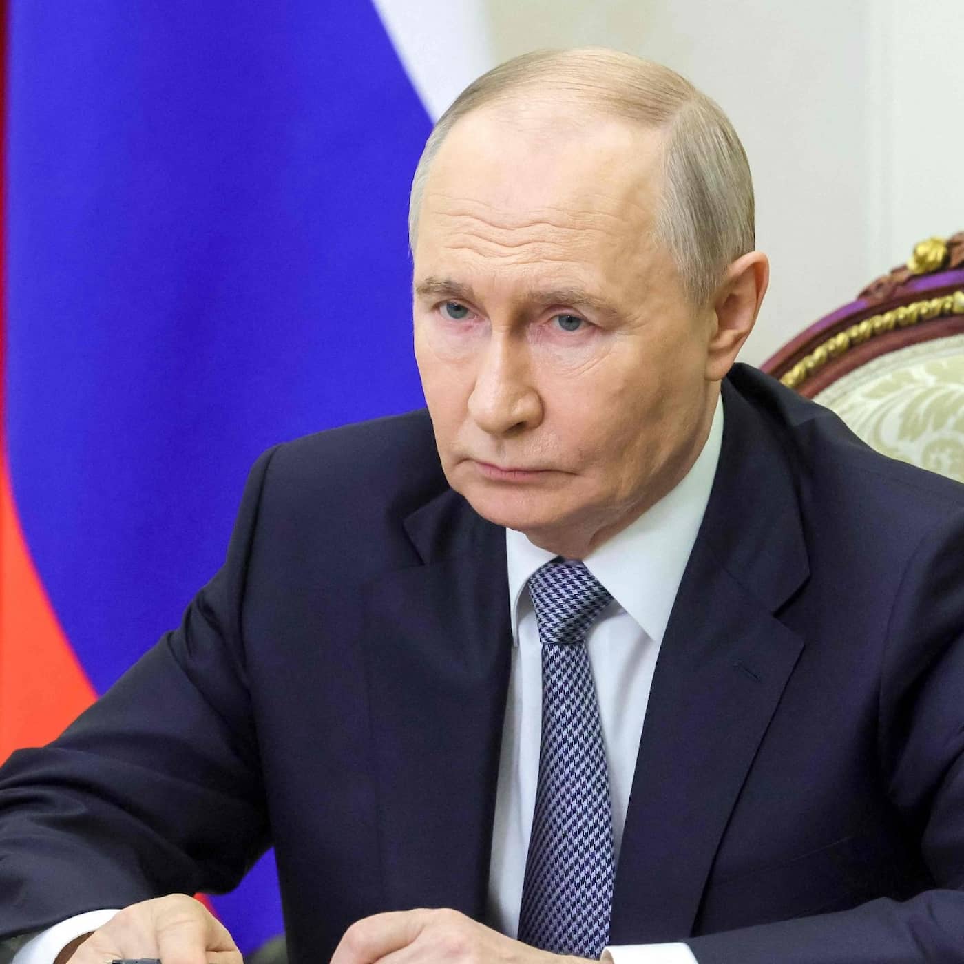 Försvagad Putin skramlar med kärnvapen episode artwork