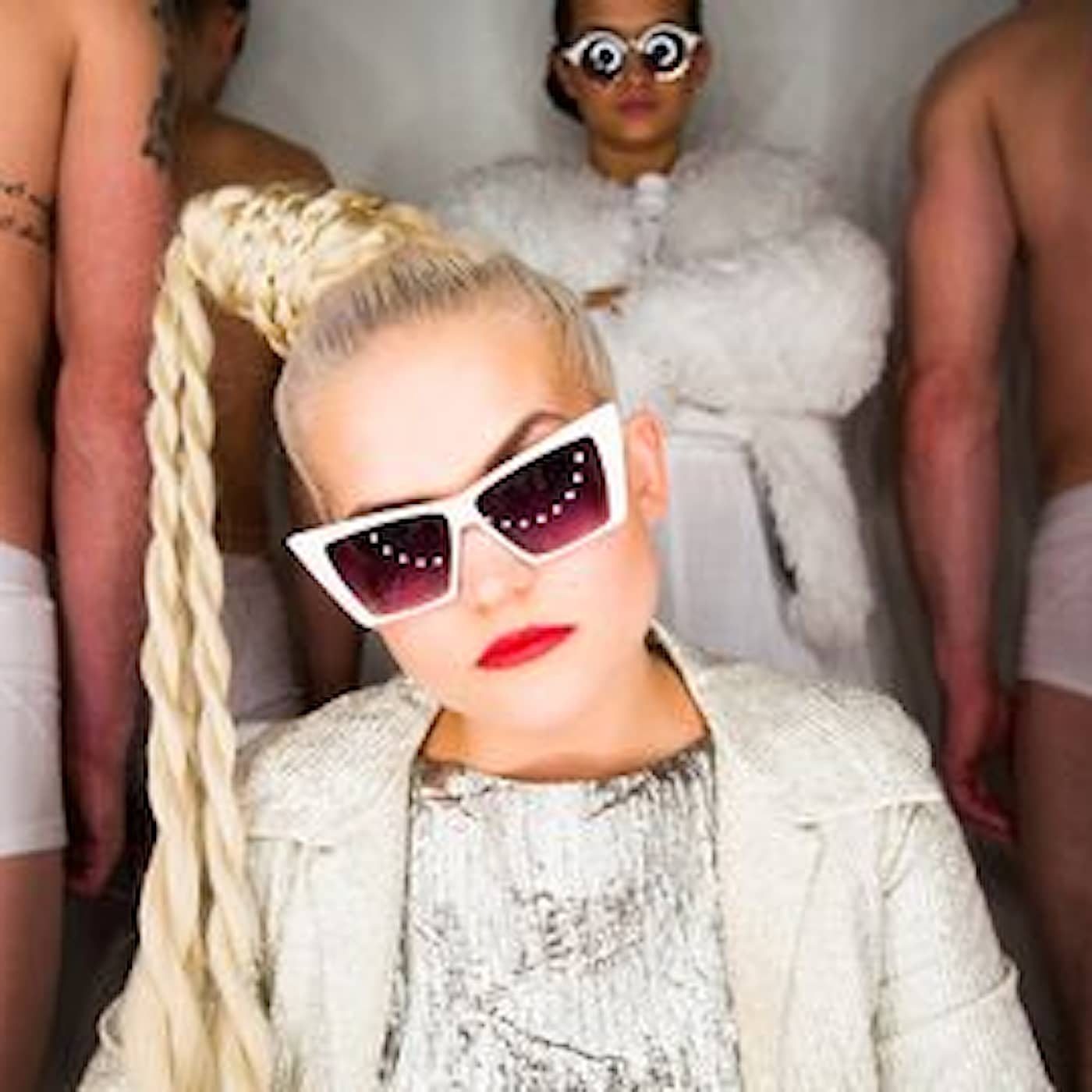 Med kvinnor i huvudrollerna – Full patte och Orange Is the New Black episode artwork
