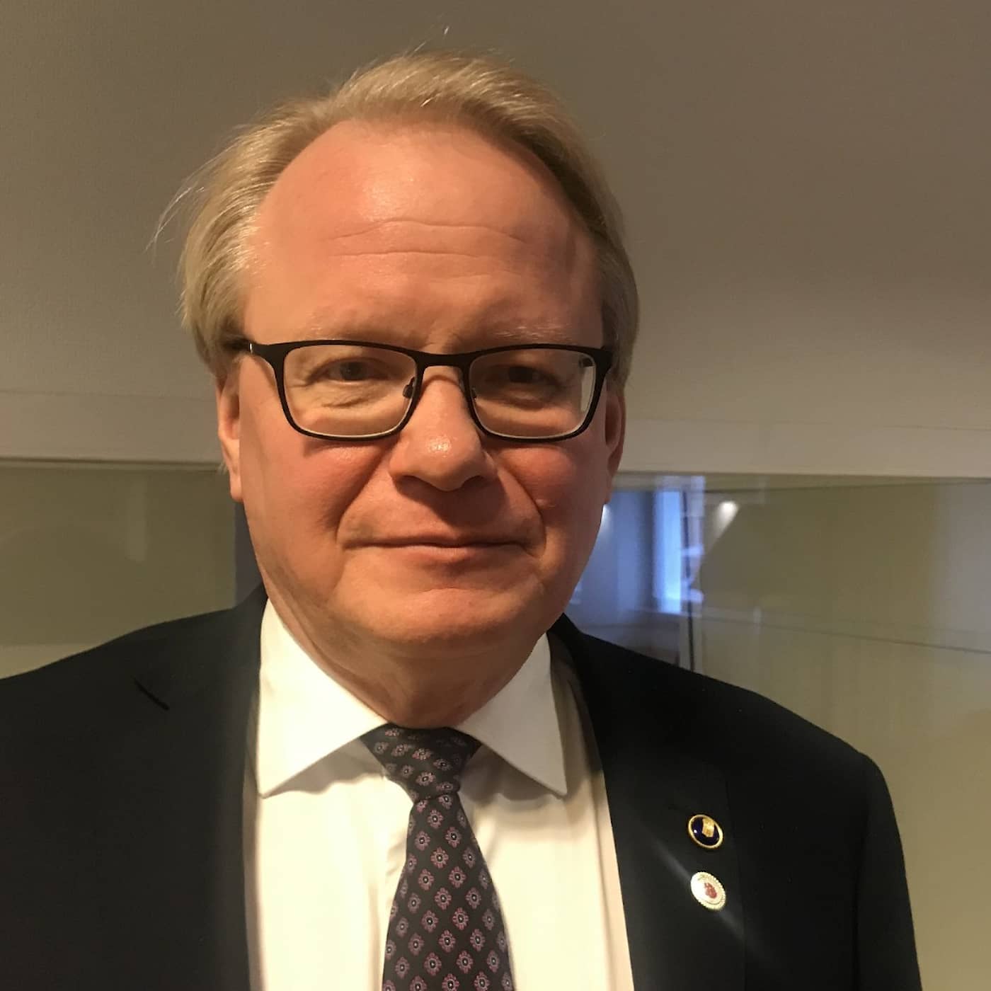 Vad är Sveriges reaktion på nedskjutningen i Iran, Peter Hultqvist (S)? episode artwork