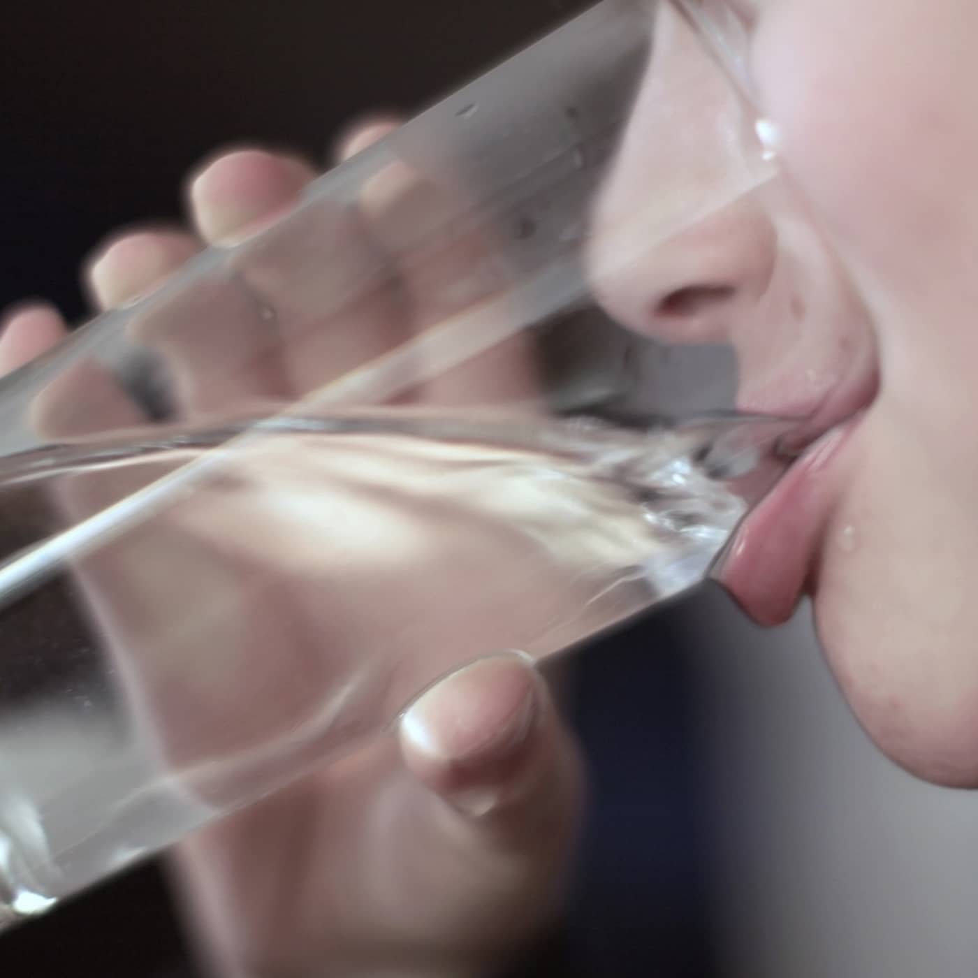 Därför skadar PFAS kroppen – och så kan vi bli av med det