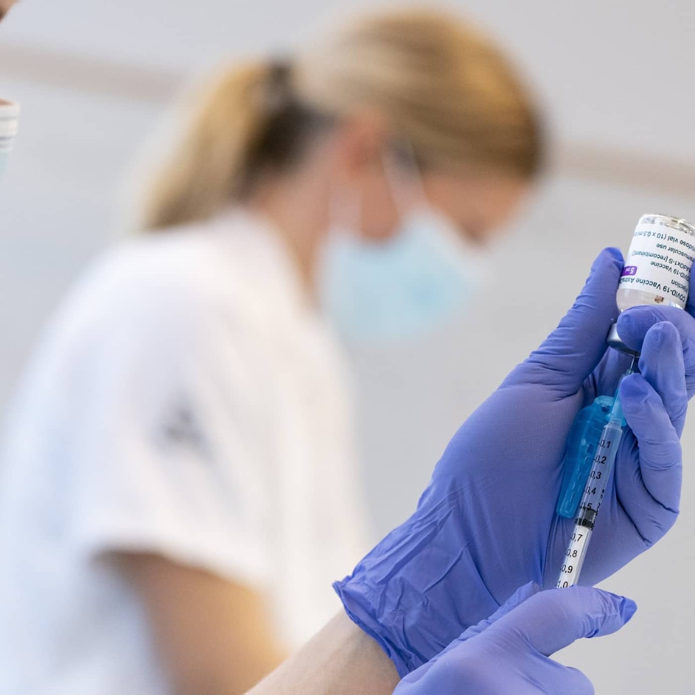Astravaccinet pausas i flera länder