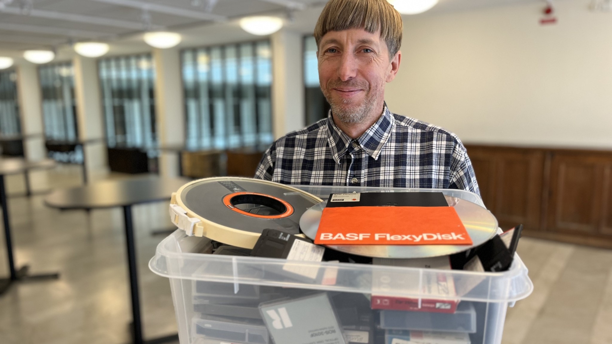 Framtidens datalagring i 10 000 år – så kan vi slippa ständig kopiering och kraschade diskar