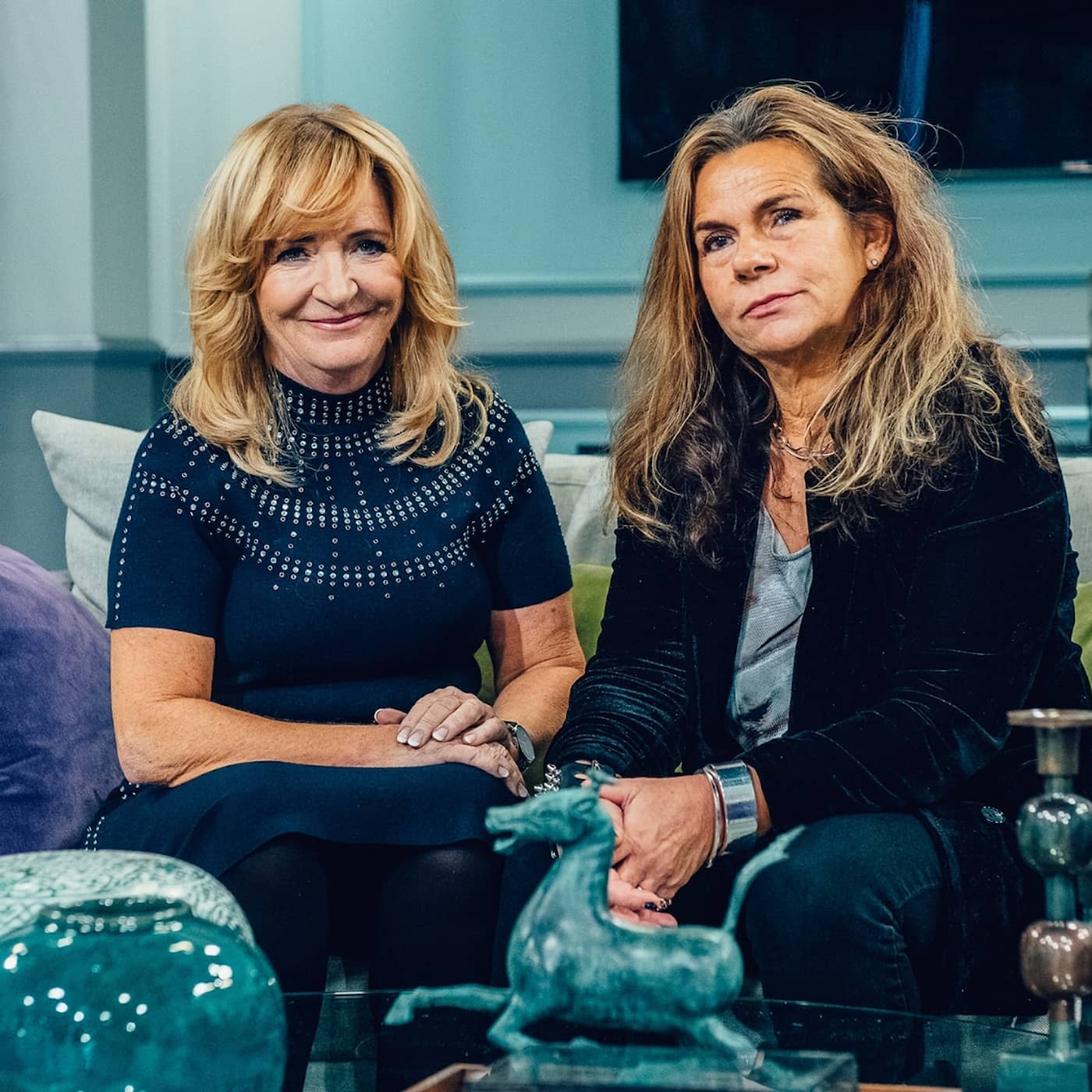 Katarina Hahr möter journalisten Malou von Sivers i ett samtal om föräldraskap  episode artwork