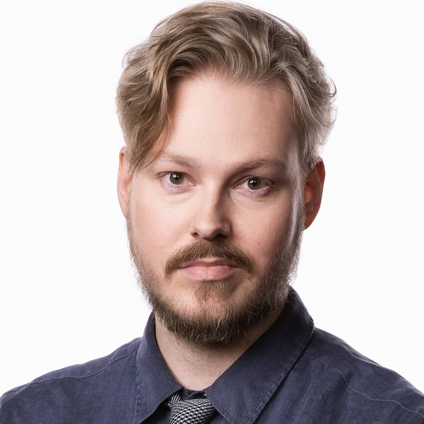 Simon Isaksson: Bland glädjetårar, Sverigetröjor och cowboyhattar episode artwork