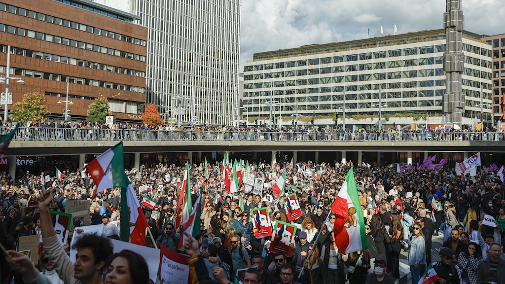 Demonstrationer i Sverige till stöd för protesterna i Iran - Radio ...