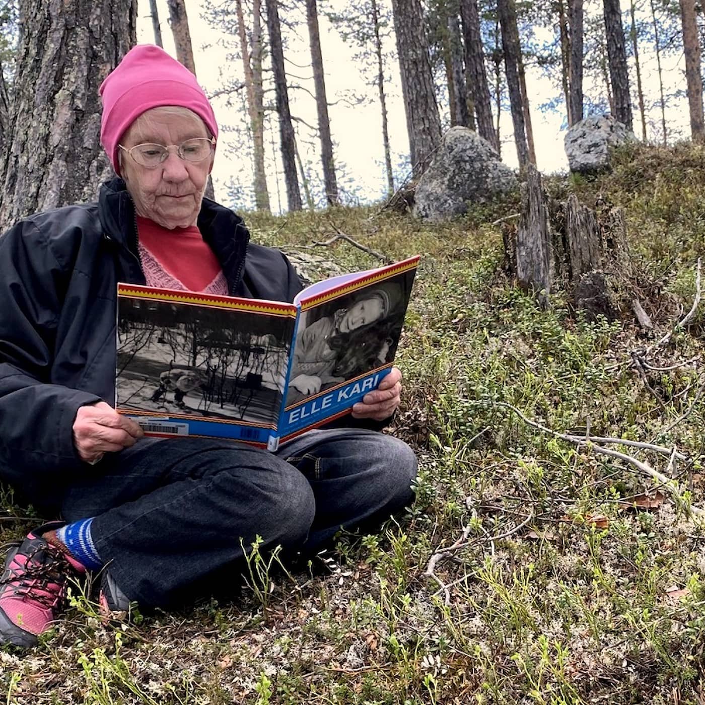 Barnböckerna om en sameflickas vardag gjorde Elli Karin världskänd episode artwork