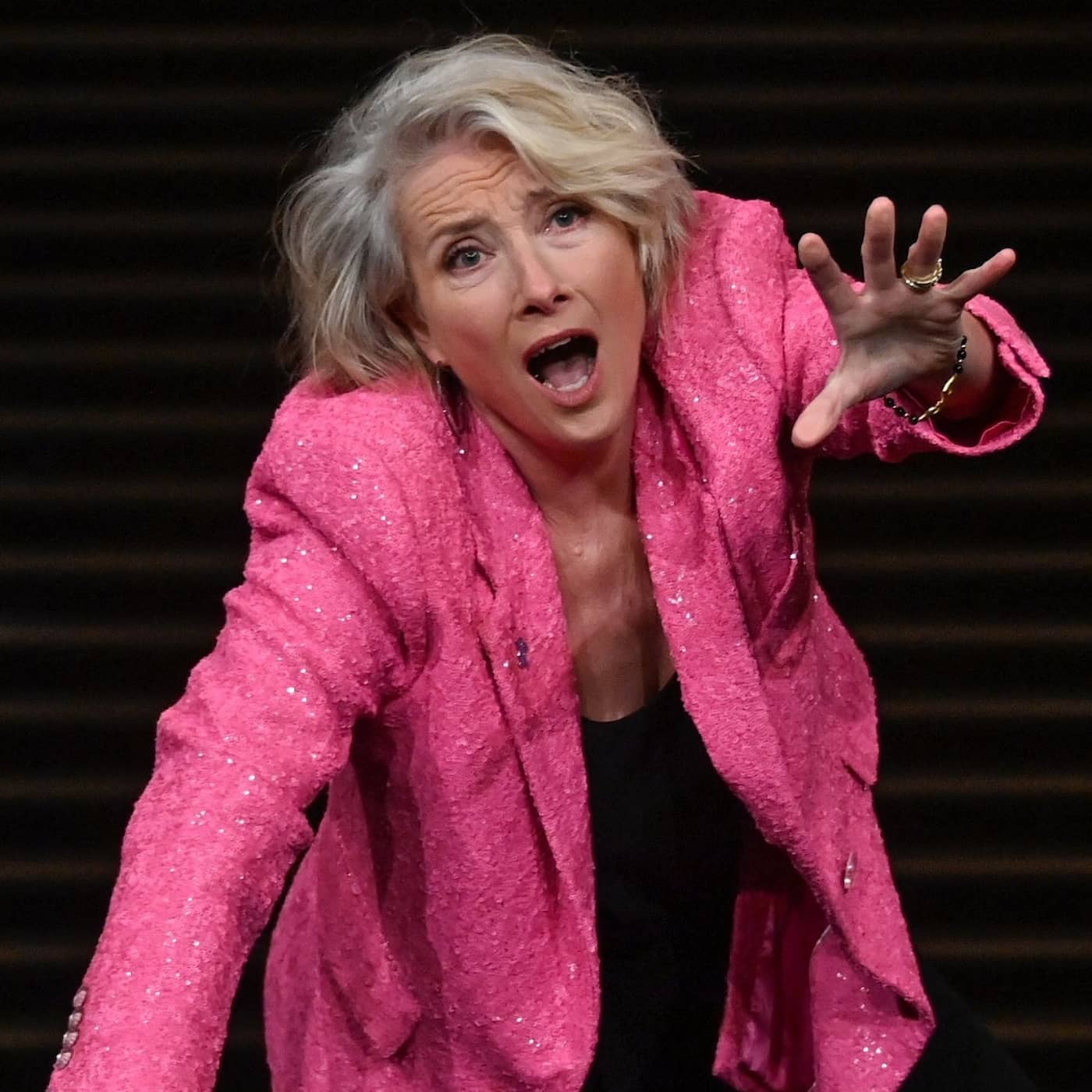 Berlin filmfestival: Emma Thompson om att våga vara naken i spegeln episode artwork