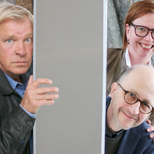 Heja, etablissemangets elit av experter, Ut ur husbilarna! & Våga vara indignerad ... episode artwork