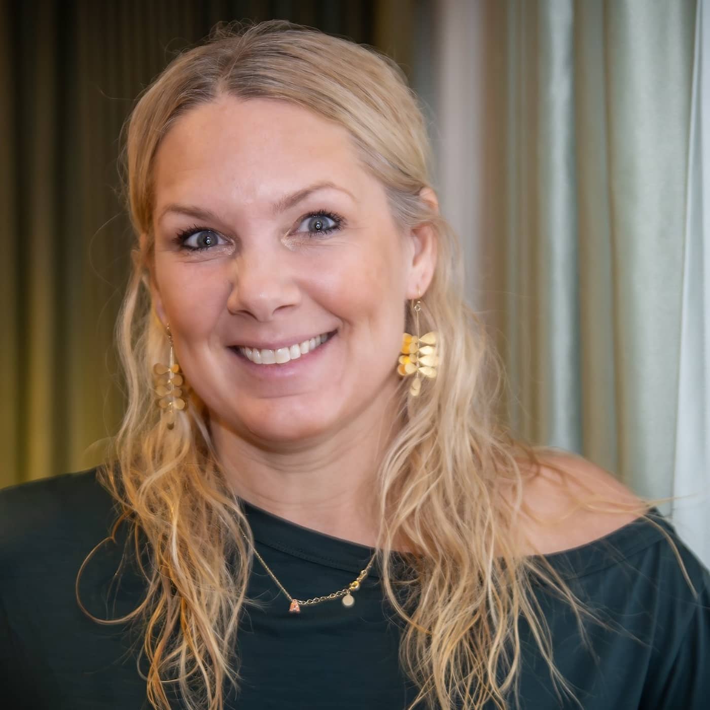Anna Brolin: Jag har intervjuat Zlatan iklädd blöja episode artwork