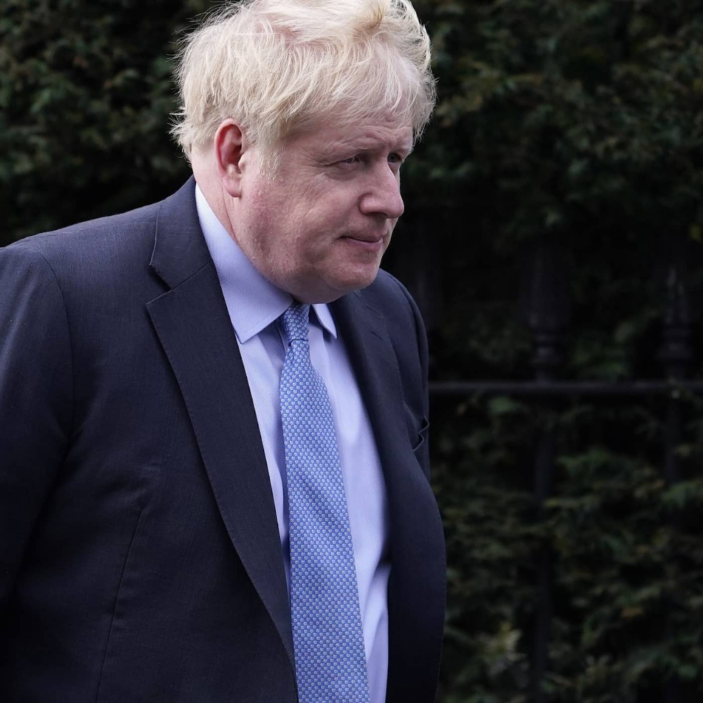Boris Johnson lämnar parlamentet – med omedelbar verkan episode artwork