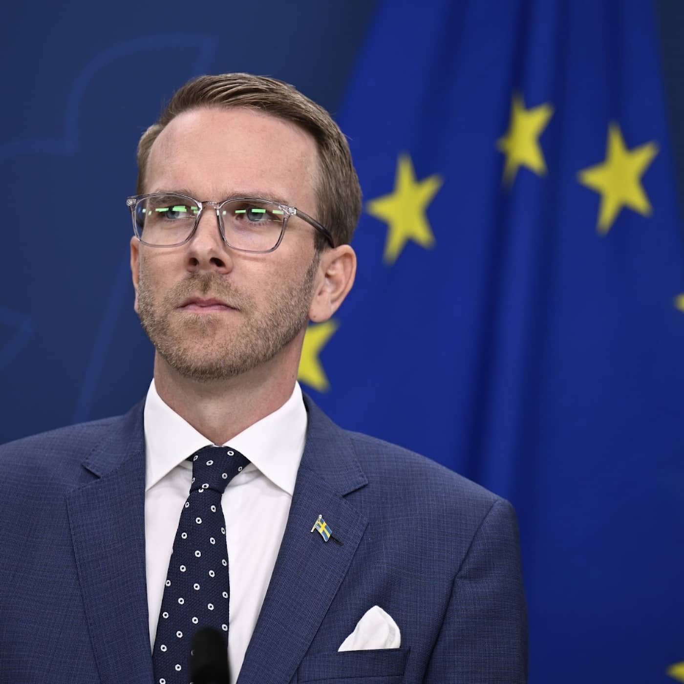 Efter tågkaoset – infrastrukturministern frågas ut i P1 morgon episode artwork