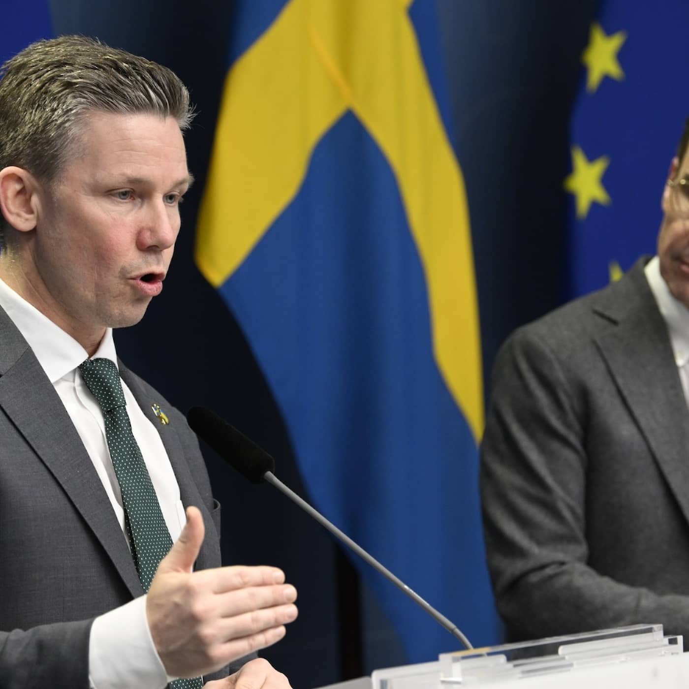 Sverige planerar att skicka Archer till Ukraina | Ekot sänder direkt episode artwork