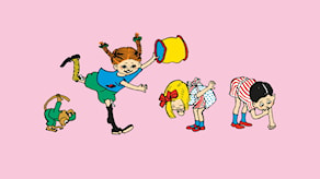 Pippi är sakletare. Tommy, Annika och Herr Nilsson letar efter saker på marken. Pippi har hittat en burk och ser glad ut. © Ingrid Vang Nyman/Astrid Lindgren AB