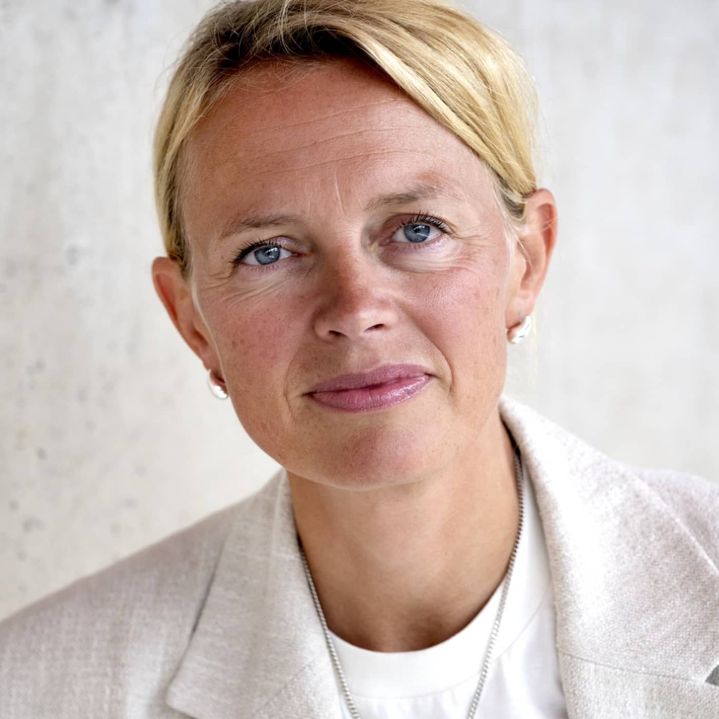 Josephine Bornebusch: ”Jag gör film istället för att gå i terapi”