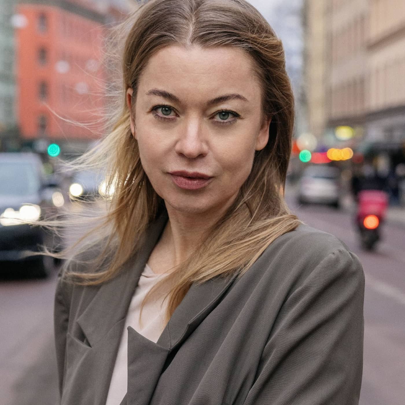 Karolina Ramqvist: ”Mina böcker ligger som på lager inom mig”